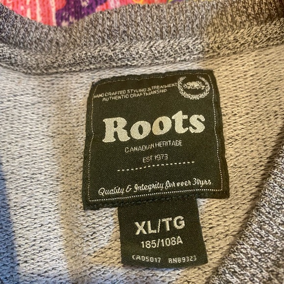 Roots Sweatshirt - Picture 2 of 2